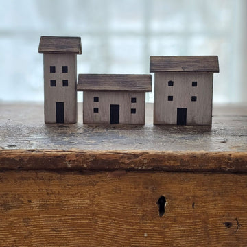 Wooden Shaker Village Houses Shelf Sitters