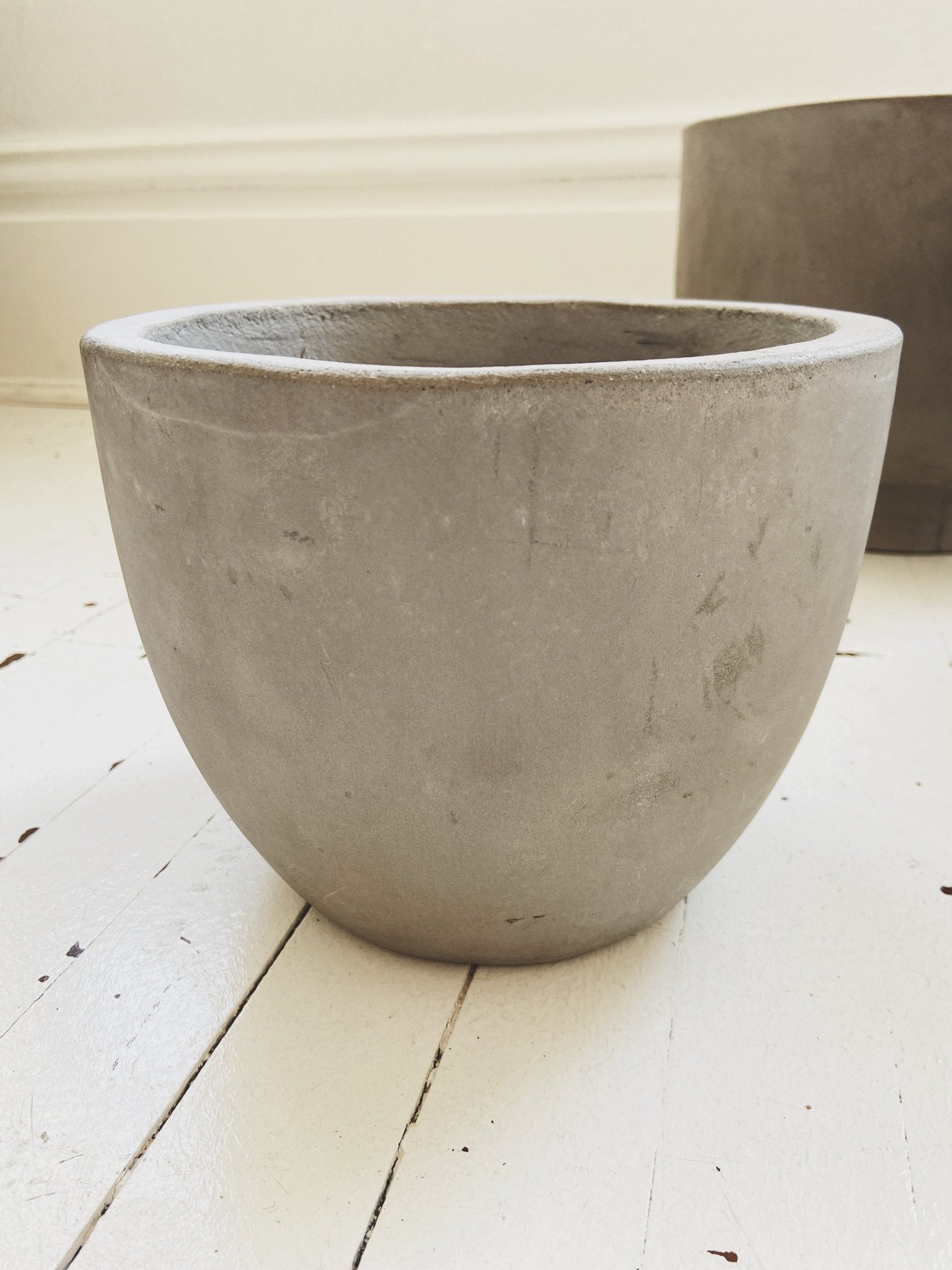 Cement Newport Compote