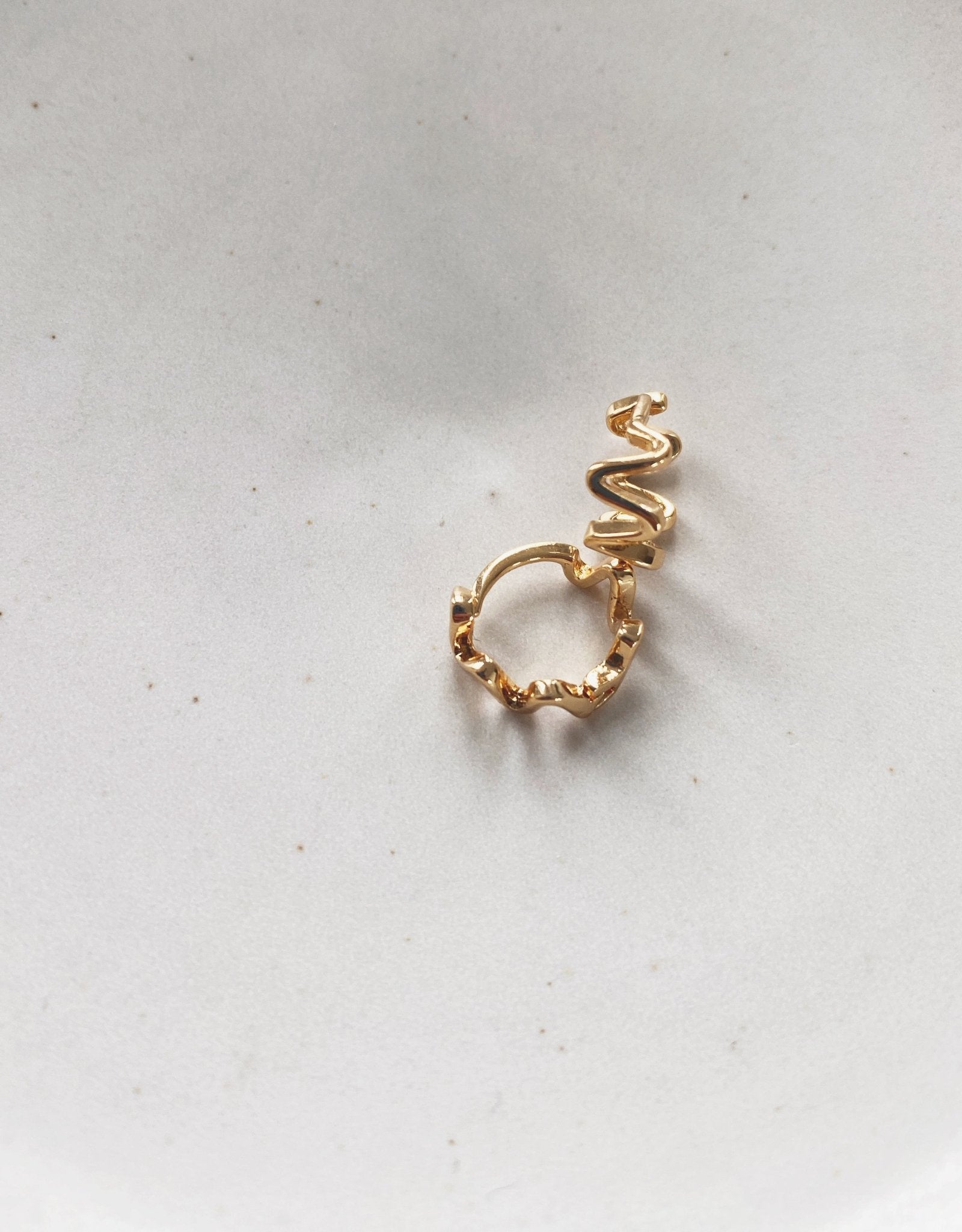 Flo Hoops, Gold Plated