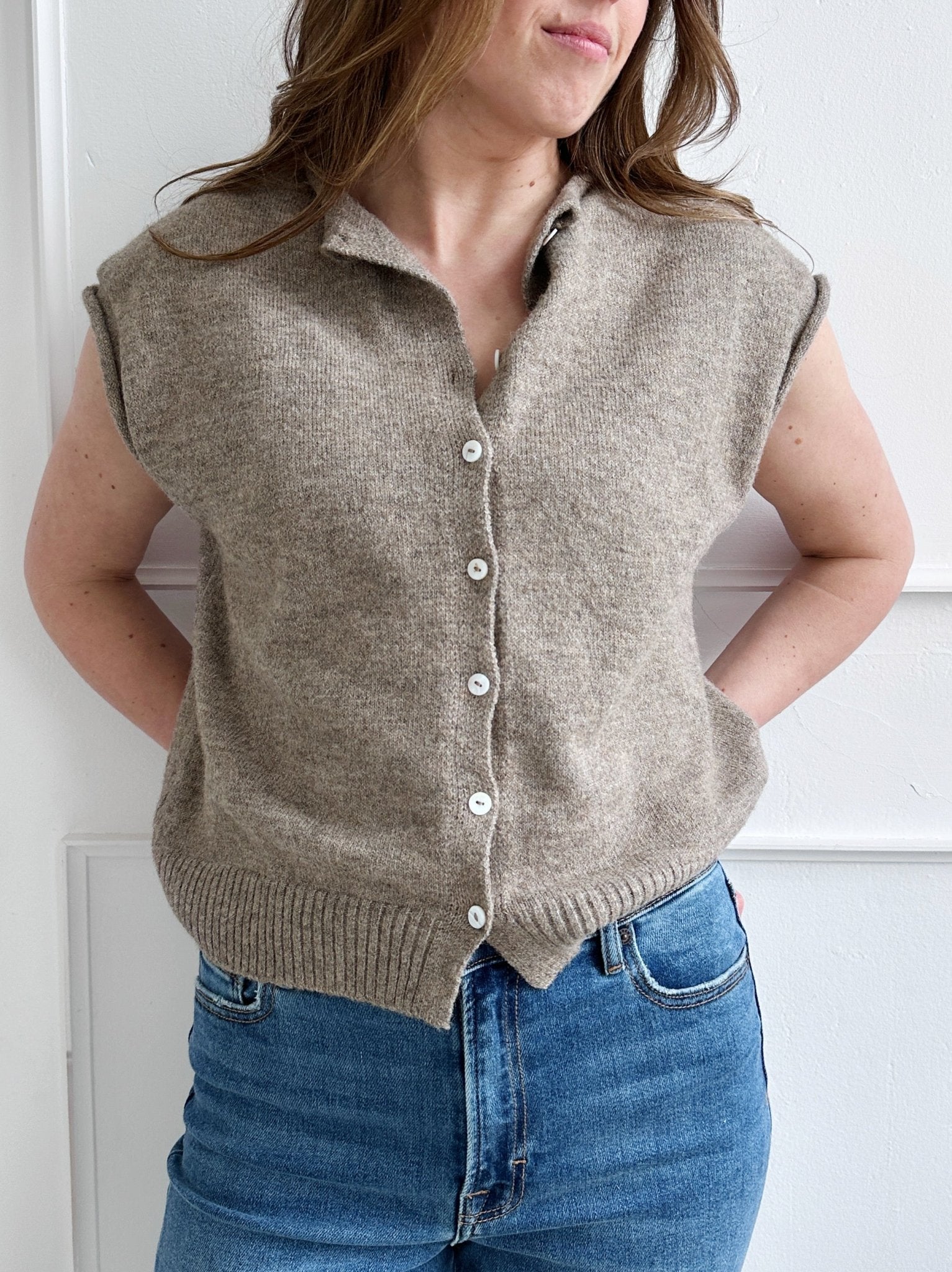 Lightweight Cardigan Vest