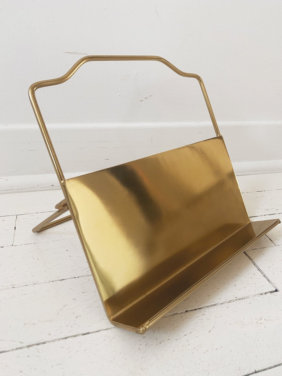 Metal Book Holder