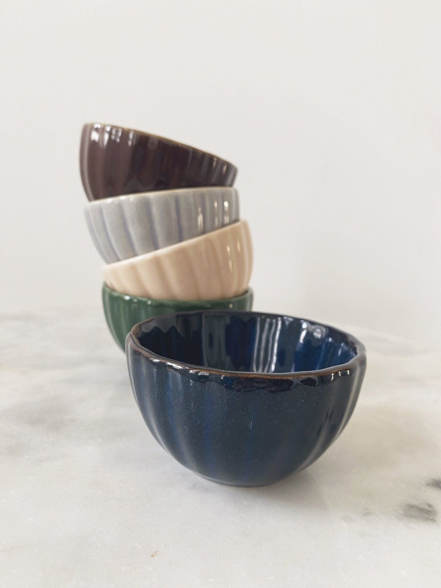 Mini Ribbed Stoneware Bowl
