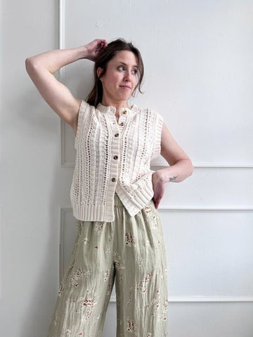 Sleeveless Knit Cardigan