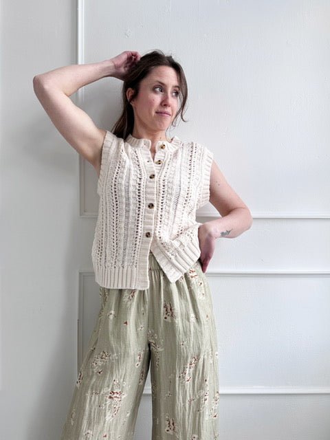 Sleeveless Knit Cardigan