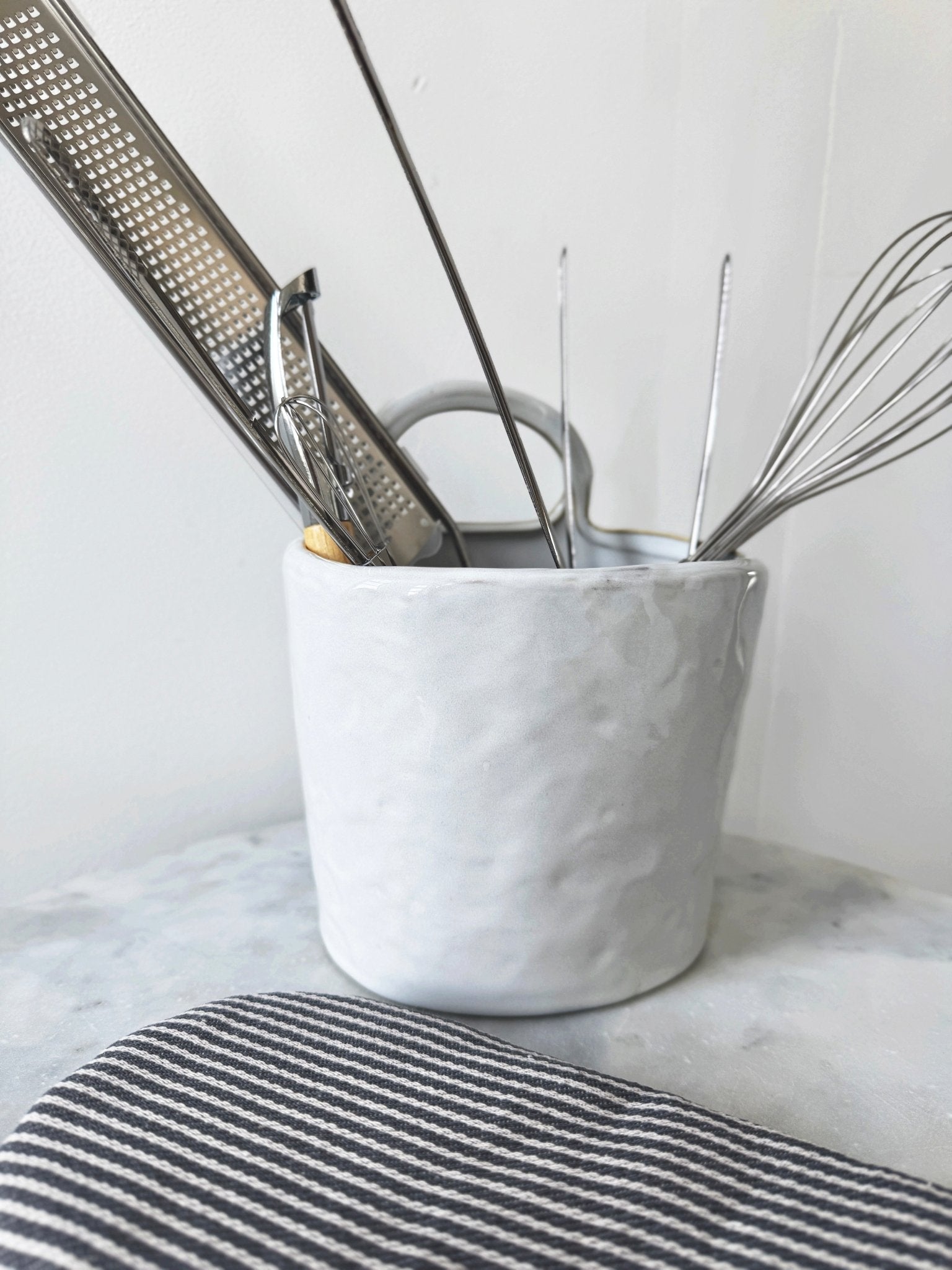 Stoneware Crock w/ Handle