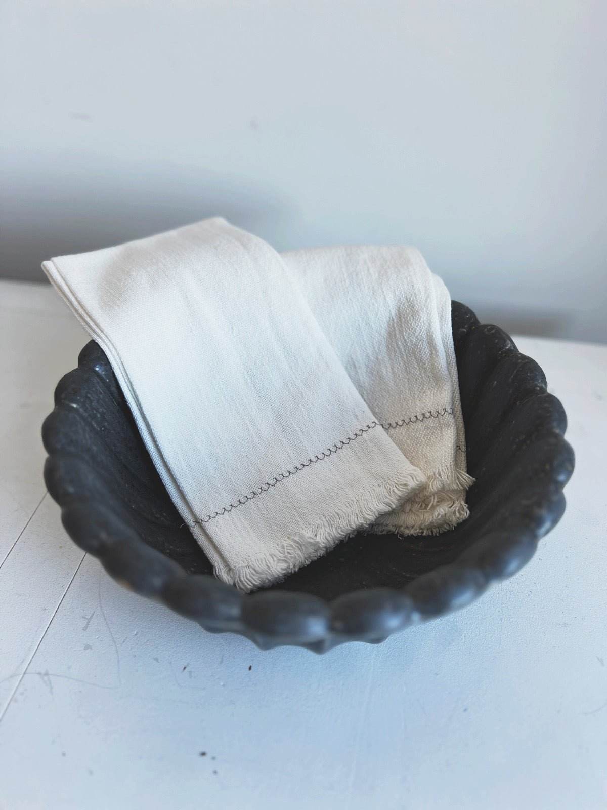 Stoneware Flower Pleated Bowl