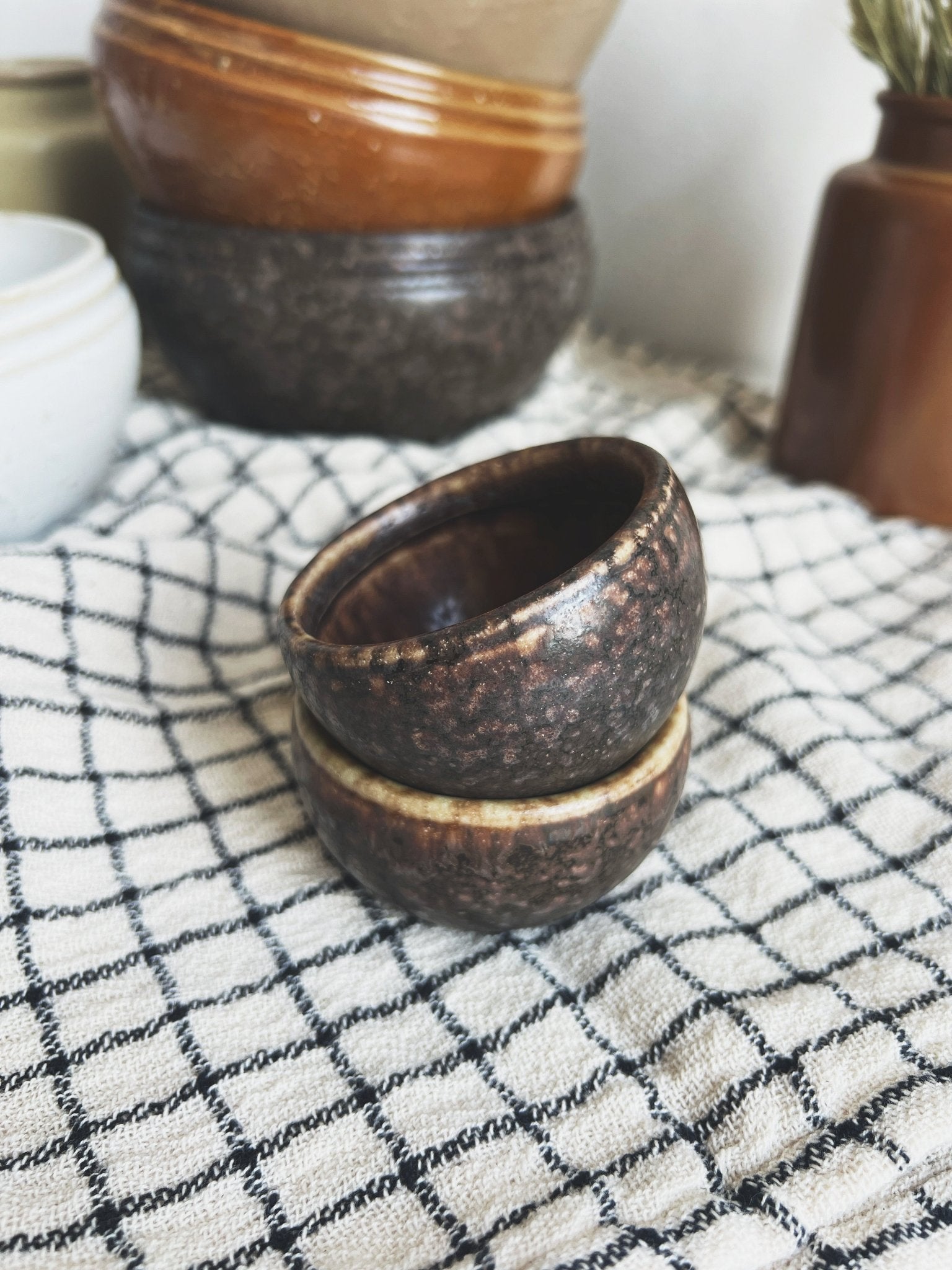 Stoneware Vintage Pinch Pot