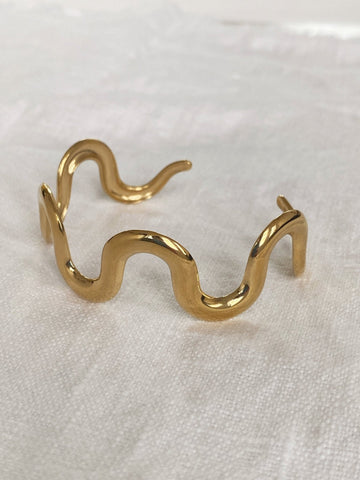 Wavy Bold Statement Bracelet, Gold Plated - Non-Tarnish