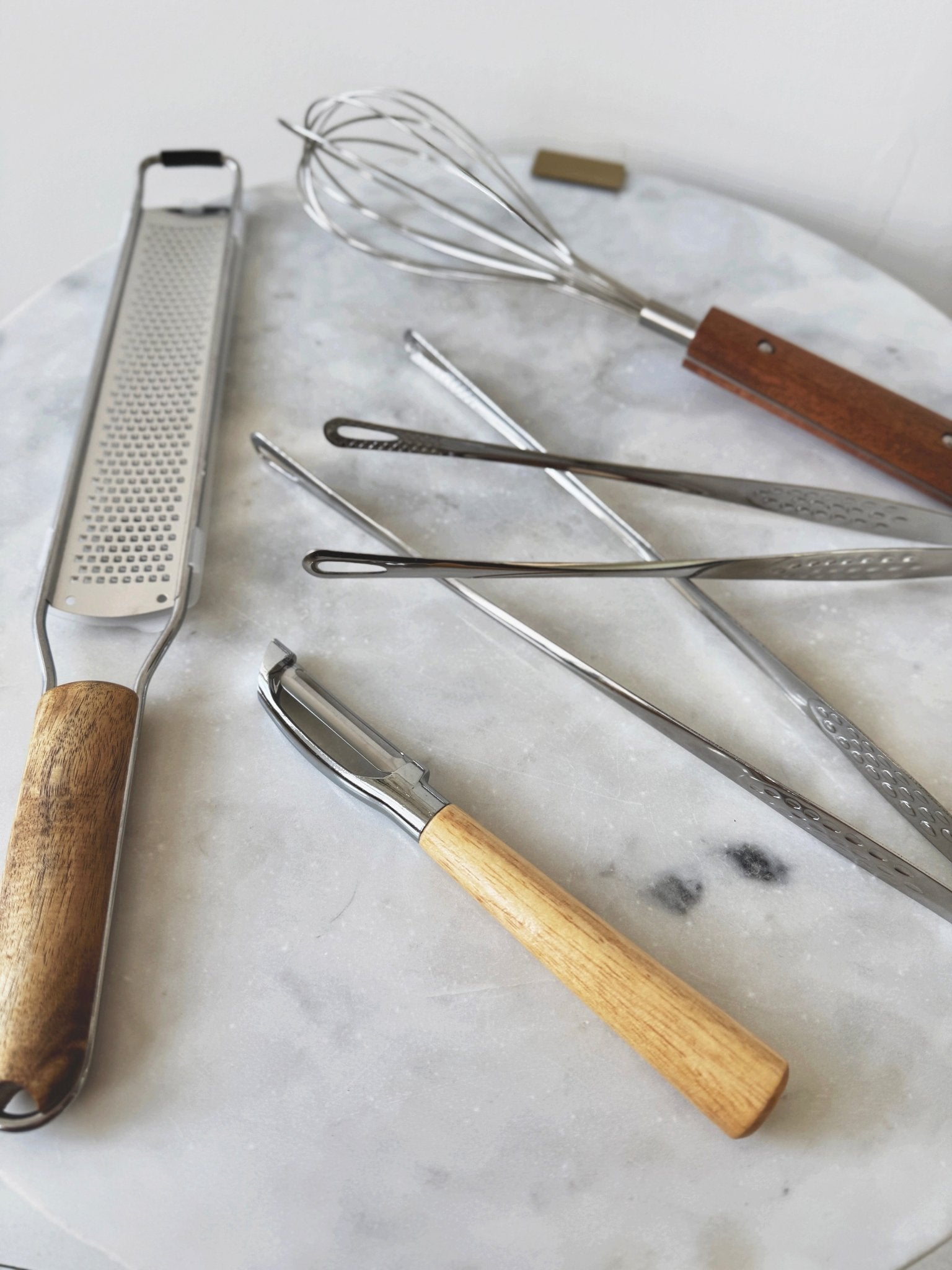 Wooden Handled Peeler